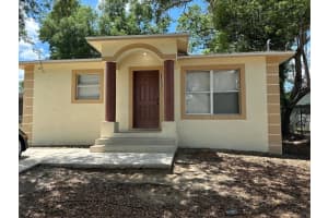 8502 N 17th St, TAMPA