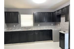 8502 17TH STREET, TAMPA, FL 33604 - MLS#MFRTB8506857