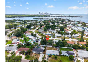 3673 SEAROBIN DRIVE, ST PETERSBURG, FL 33705 - MLS#MFRTB8506900