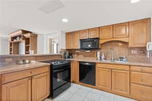 500 TREASURE ISLAND CAUSEWAY CAUSEWAY, TREASURE ISLAND, FL 33706 - MLS#MFRTB8506949