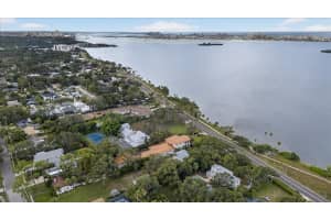 215 EDGEWATER DRIVE, DUNEDIN, FL 34698 - MLS#MFRTB8506978
