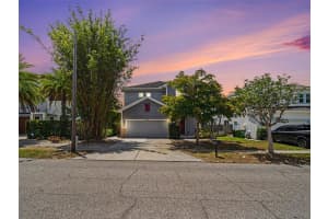 2424 WOOD STREET, SARASOTA, FL 34237 - MLS#MFRTB8507065