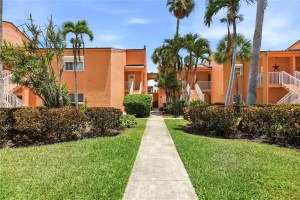 7400 SUNSHINE SKYWAY LANE, ST PETERSBURG, FL 33711 - MLS#MFRTB8507107