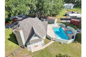 10424 LYONS AVENUE, LITHIA, FL 33547 - MLS#MFRTB8507283