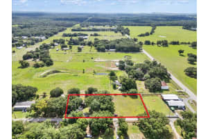 10424 LYONS AVENUE, LITHIA, FL 33547 - MLS#MFRTB8507283