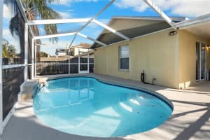 11852 LARK SONG LOOP, RIVERVIEW, FL 33579 - MLS#MFRTB8507334