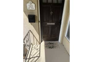 2435 YORK STREET, ST PETERSBURG, FL 33710 - MLS#MFRTB8507366
