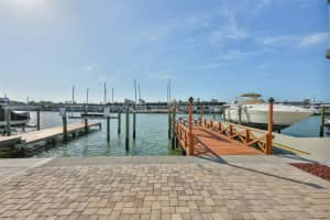574 BOCA CIEGA POINT BOULEVARD, ST PETERSBURG, FL 33708 - MLS#MFRTB8507505