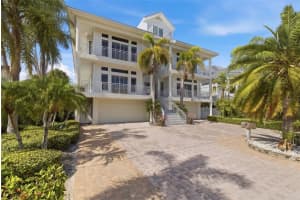 24 PINE CIRCLE, BELLEAIR, FL 33756 - MLS#MFRTB8507581