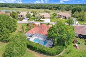30303 LAURELWOOD LANE, WESLEY CHAPEL, FL 33543 - MLS#MFRTB8507752