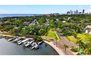1956 COFFEE POT BOULEVARD, ST PETERSBURG, FL 33704 - MLS#MFRTB8507783