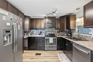 8024 FAIRLANE AVENUE, BROOKSVILLE, FL 34613 - MLS#MFRTB8507837