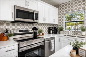 1000 8TH AVENUE, LARGO, FL 33770 - MLS#MFRTB8507993
