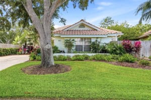 812 LIVE OAK TERRACE, ST PETERSBURG, FL 33703 - MLS#MFRTB8508007