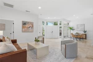 812 LIVE OAK TERRACE, ST PETERSBURG, FL 33703 - MLS#MFRTB8508007