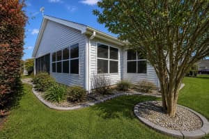 806 SAN SALVADOR DRIVE, LADY LAKE, FL 32159 - MLS#MFRTB8508352