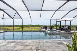 5220 LAKE VENICE DRIVE, WIMAUMA, FL 33598 - MLS#MFRTB8508401