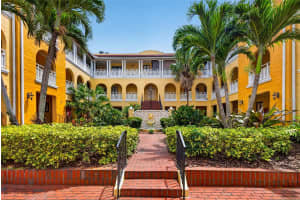 210 22ND AVENUE, ST PETERSBURG, FL 33704 - MLS#MFRTB8508559