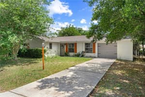9303 Pine Ln, OCALA