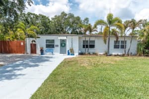 1237 57th Ave N, ST PETERSBURG