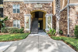 10103 COURTNEY OAKS CIRCLE, TAMPA, FL 33619 - MLS#MFRTB8508637