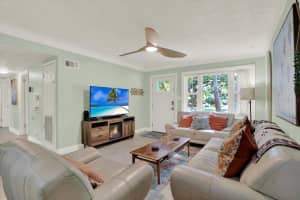 5572 100TH WAY, ST PETERSBURG, FL 33708 - MLS#MFRTB8508721