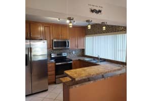11821 NORTHTRAIL AVENUE, TAMPA, FL 33617 - MLS#MFRTB8508734