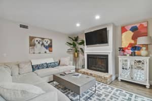 3530 VILLAGE WAY, TAMPA, FL 33629 - MLS#MFRTB8508758