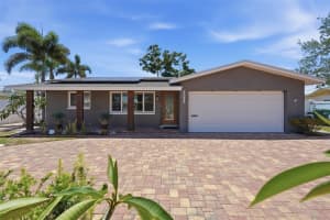2095 DOLPHIN BOULEVARD, ST PETERSBURG, FL 33707 - MLS#MFRTB8508870