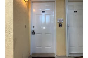 3001 58TH AVE S AVENUE, ST PETERSBURG, FL 33712 - MLS#MFRTB8508871