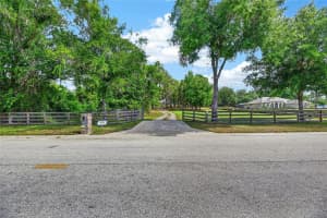 13008 SHADOW RUN BOULEVARD, RIVERVIEW, FL 33569 - MLS#MFRTB8508887