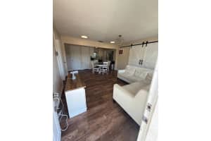 810 113TH AVENUE, TAMPA, FL 33612 - MLS#MFRTB8508953