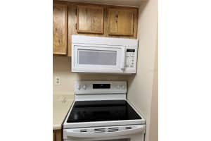 4033 DREAM OAK PLACE, TAMPA, FL 33613 - MLS#MFRTB8508970