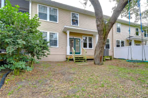 208 ELM VIEW COURT, BRANDON, FL 33511 - MLS#MFRTB8509092