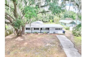 2305 NEW JERSEY ROAD, LAKELAND, FL 33803 - MLS#MFRTB8509192