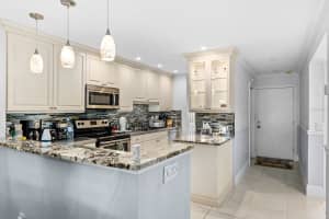 816 BAHIA DEL SOL DRIVE, RUSKIN, FL 33570 - MLS#MFRTB8509198