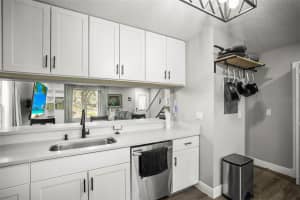 933 HAMILTON COURT, PALM HARBOR, FL 34683 - MLS#MFRTB8509208
