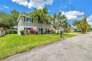 10819 SEMINOLE DRIVE, ST PETERSBURG, FL 33708 - MLS#MFRTB8509289