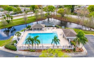 11207 VILLAGE BROOK DRIVE, RIVERVIEW, FL 33579 - MLS#MFRTB8509309