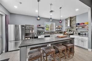 11207 VILLAGE BROOK DRIVE, RIVERVIEW, FL 33579 - MLS#MFRTB8509309