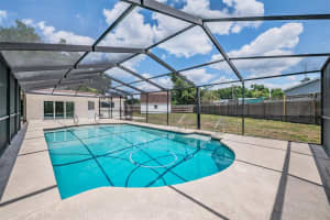 712 CAMELLIA COURT, SEFFNER, FL 33584 - MLS#MFRTB8509316