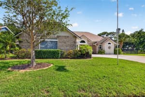 6282 BONAVENTURE COURT, SARASOTA, FL 34243 - MLS#MFRTB8509376