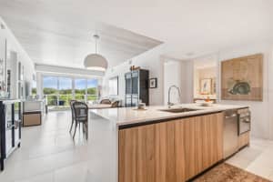 1020 SUNSET POINT ROAD, CLEARWATER, FL 33755 - MLS#MFRTB8509493