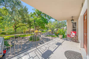 11 COUNTRY CLUB DRIVE, LARGO, FL 33771 - MLS#MFRTB8509554