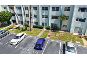 801 83RD AVENUE, ST PETERSBURG, FL 33702 - MLS#MFRTB8509583