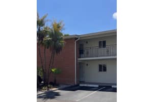 4500 Overlook Dr Ne #107, ST PETERSBURG