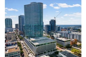400 CENTRAL AVENUE, ST PETERSBURG, FL 33701 - MLS#MFRTB8509745