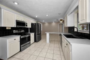 9083 BRIARWOOD DRIVE, SEMINOLE, FL 33772 - MLS#MFRTB8509777