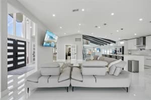 5201 HUNTINGTON STREET, ST PETERSBURG, FL 33703 - MLS#MFRTB8509857