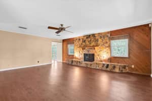 10422 WOODMERE ROAD, TAMPA, FL 33617 - MLS#MFRTB8510054